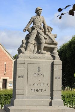 Oppy monument aux morts2.JPG