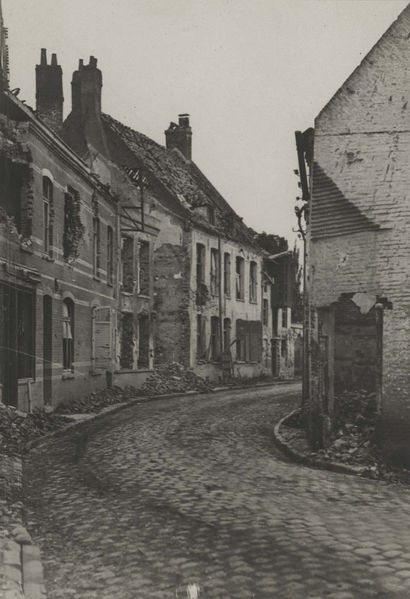 Fichier:Saint-Venant rue 1918.jpg