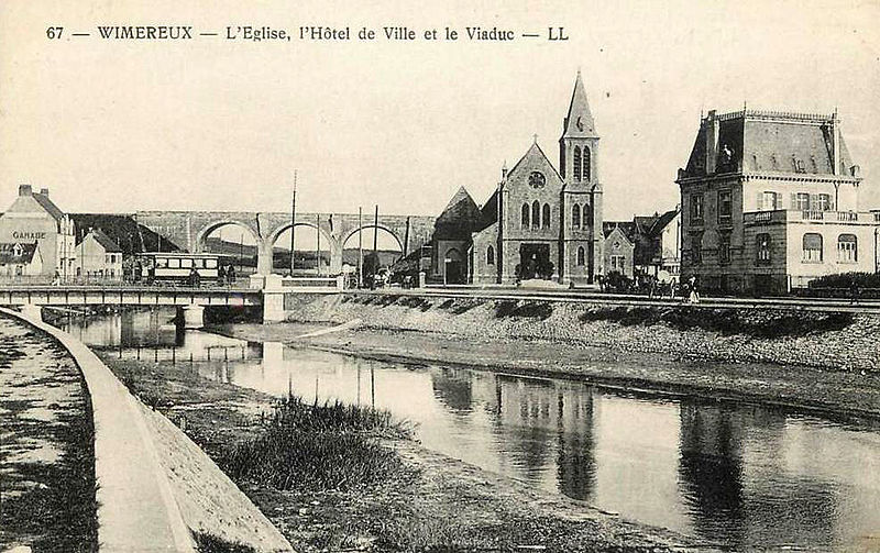 Fichier:Wimereux église hôtel de ville viaduc.jpg