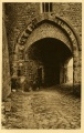 Montreuil Passage sous la tour Reine Berthe (XVIe s.).jpg