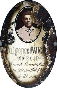 Médaillon funéraire de Fulgence Pauchet (archives famille Byhet)