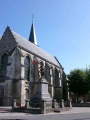 Aix-Noulette église et monument.JPG