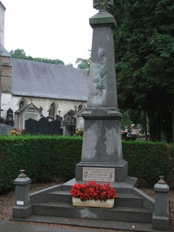 Alette - Monument aux morts (1).JPG