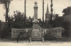 Allouagne monument aux morts CP.jpg