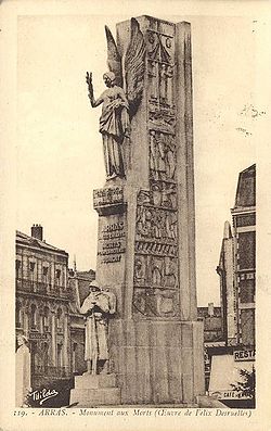 Arras monument aux morts 1.jpg